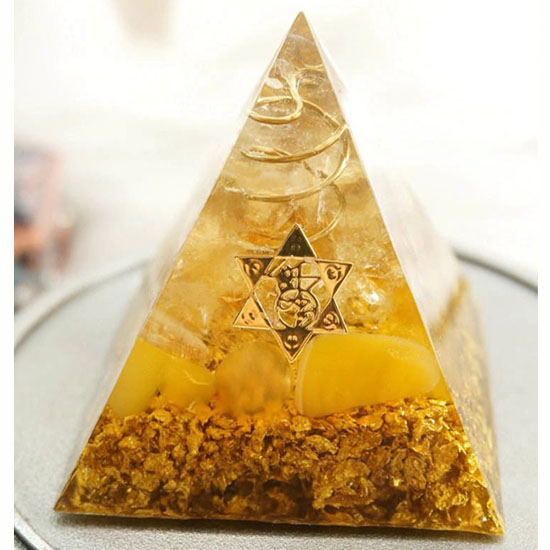 Orgonit-Pyramide mit Citrin