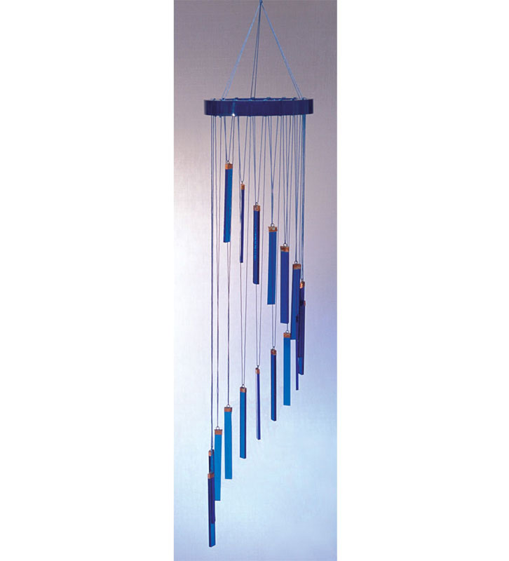 Glaswindspiel blau, mit 17 Glasstäben